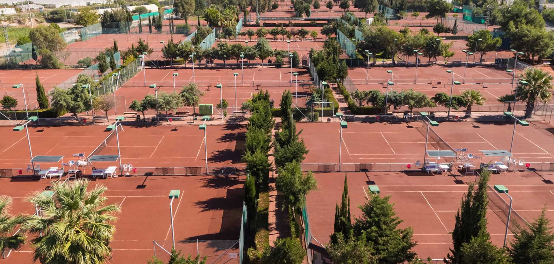 Make the most of your holiday with access to our tennis center which is made up of 61 tennis courts, includes recreational and children's courts, and is host to many national and international tournaments. 